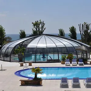 **** Hotel Camping Le Raguenes Plage France